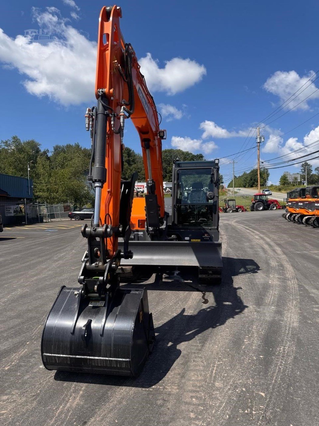 New DEVELON DX89R-7 Compact Excavator gallery view 5