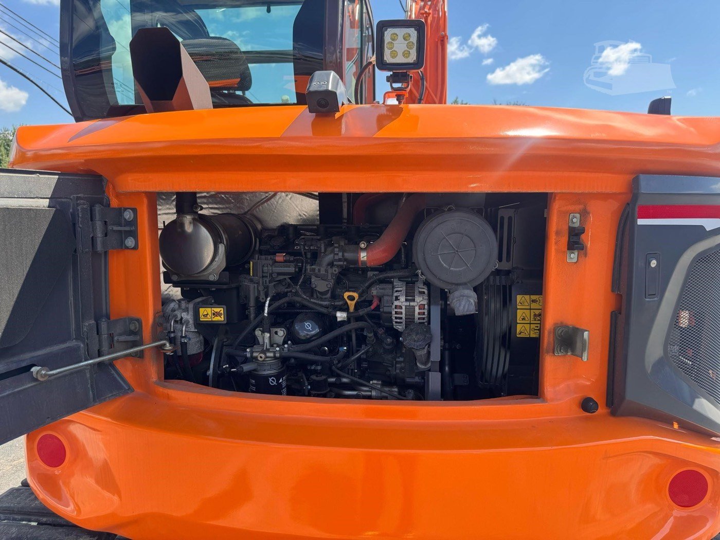 New DEVELON DX89R-7 Compact Excavator gallery view 7