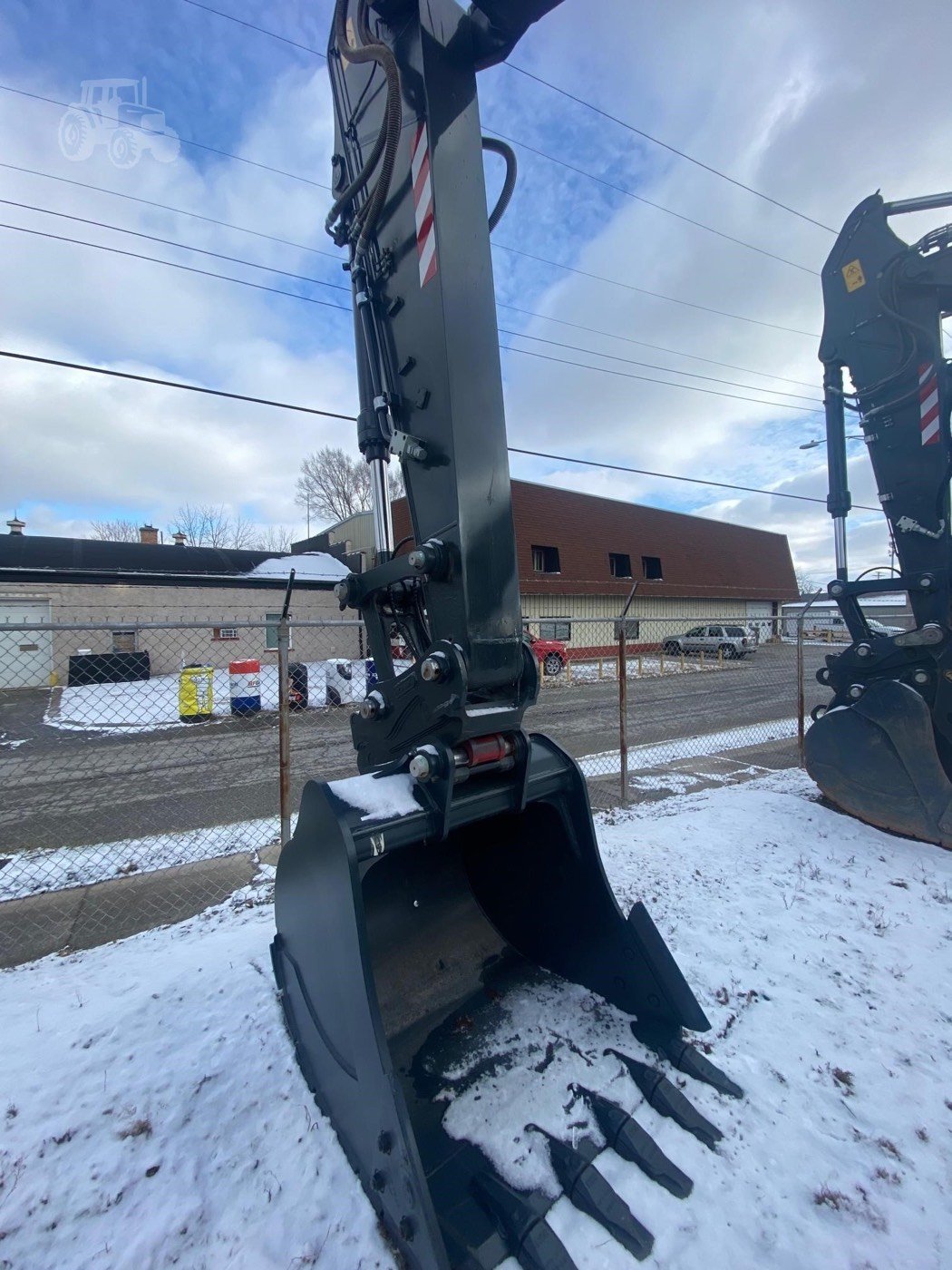 New Hyundai HX210AL Tracked Excavator gallery view 5