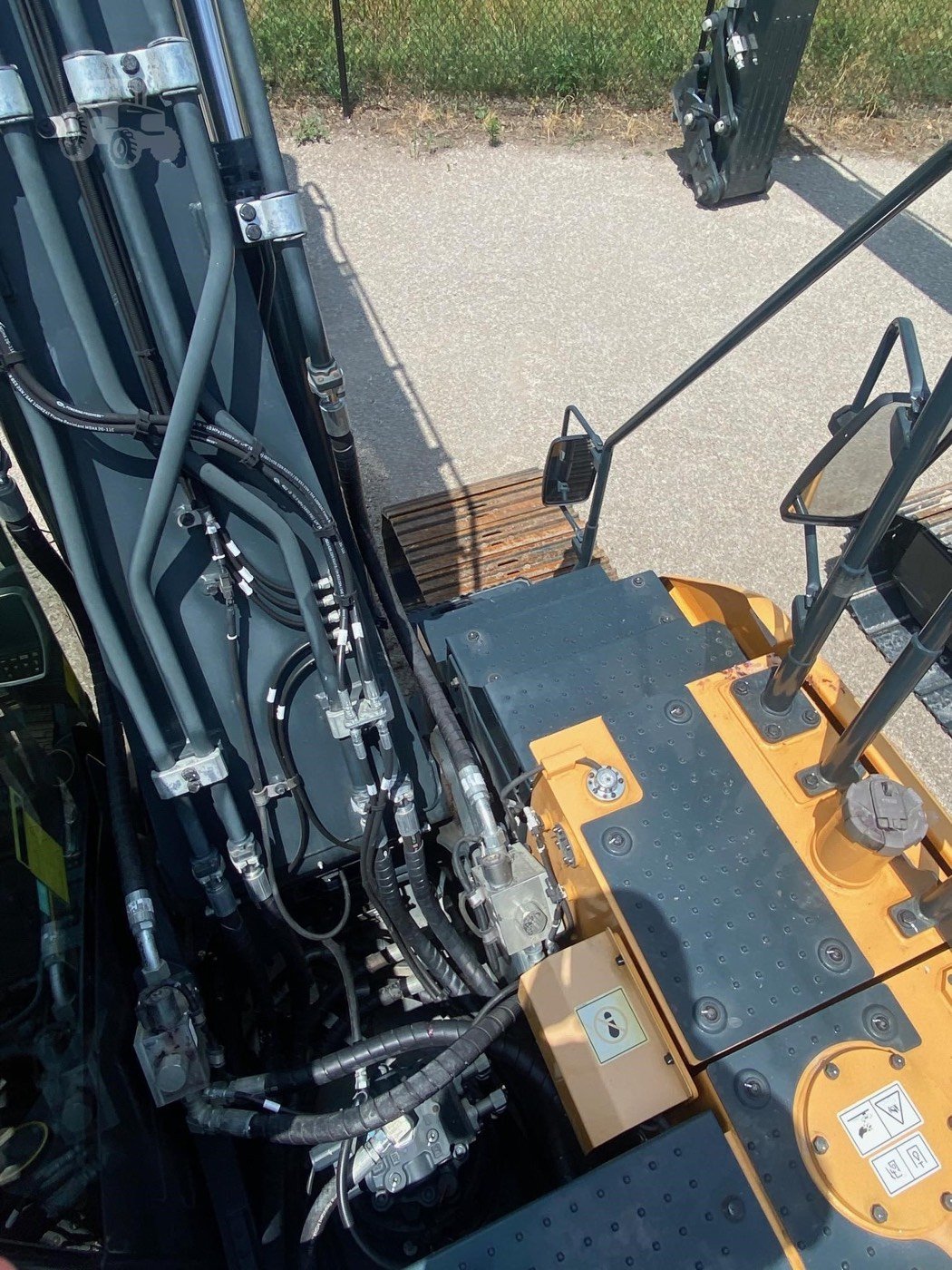 New Hyundai HX210AL Tracked Excavator gallery view 7