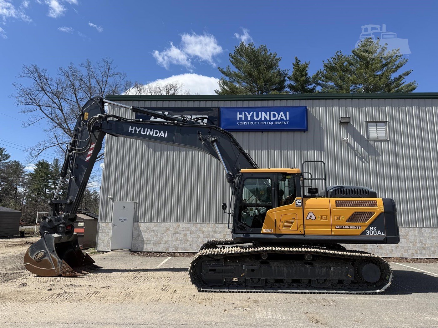 New Hyundai HX300AL Tracked Excavator