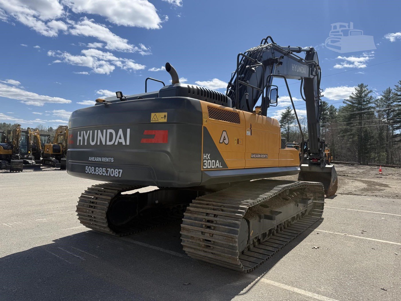 New Hyundai HX300AL Tracked Excavator gallery view 4