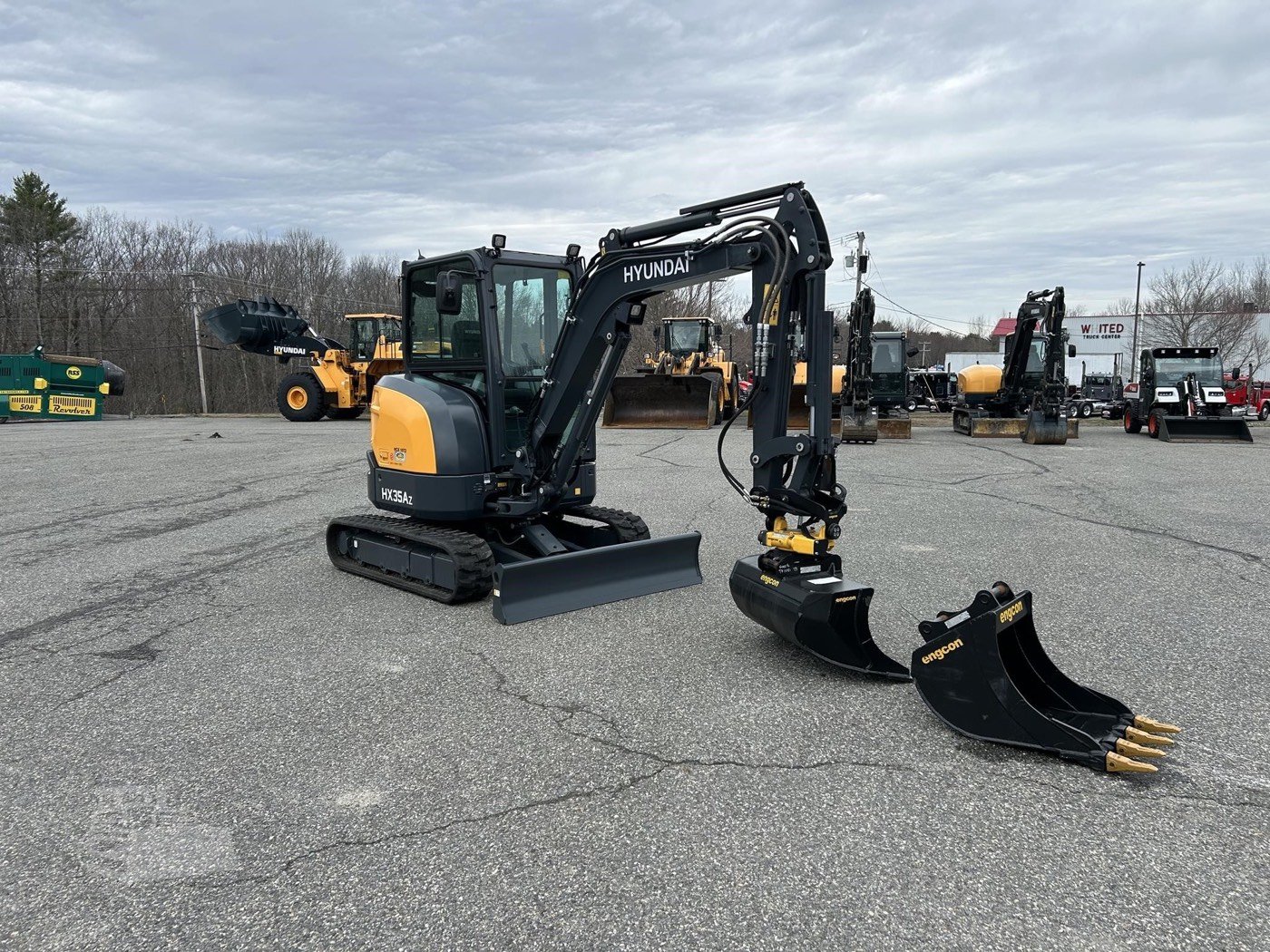 New Hyundai HX35AZ Mini Excavator gallery view 7