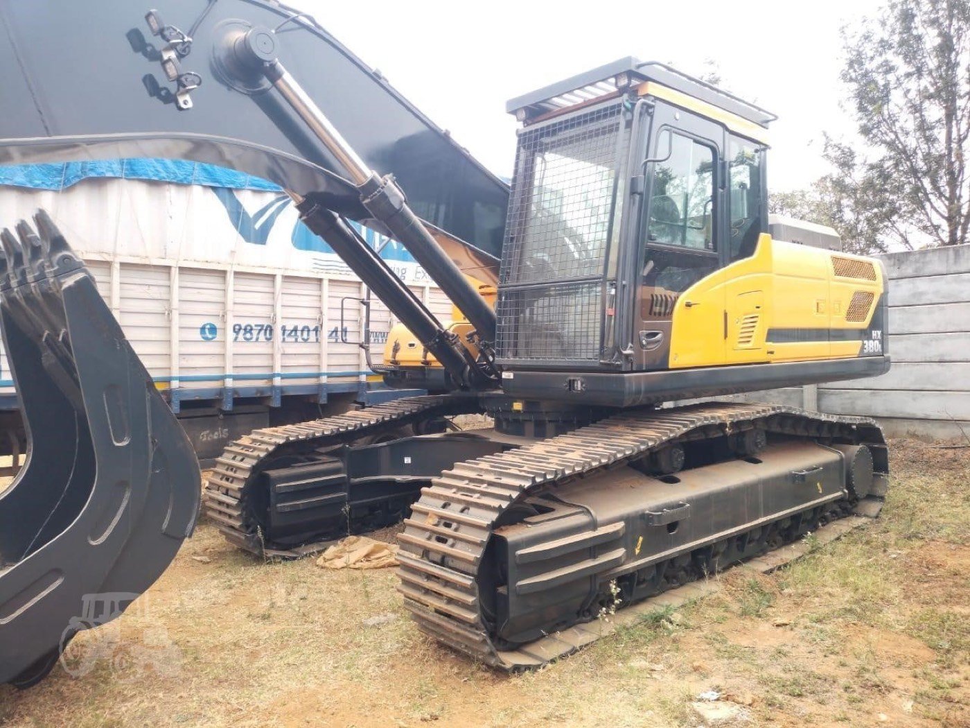 New Hyundai HX380L Tracked Excavator gallery view 4