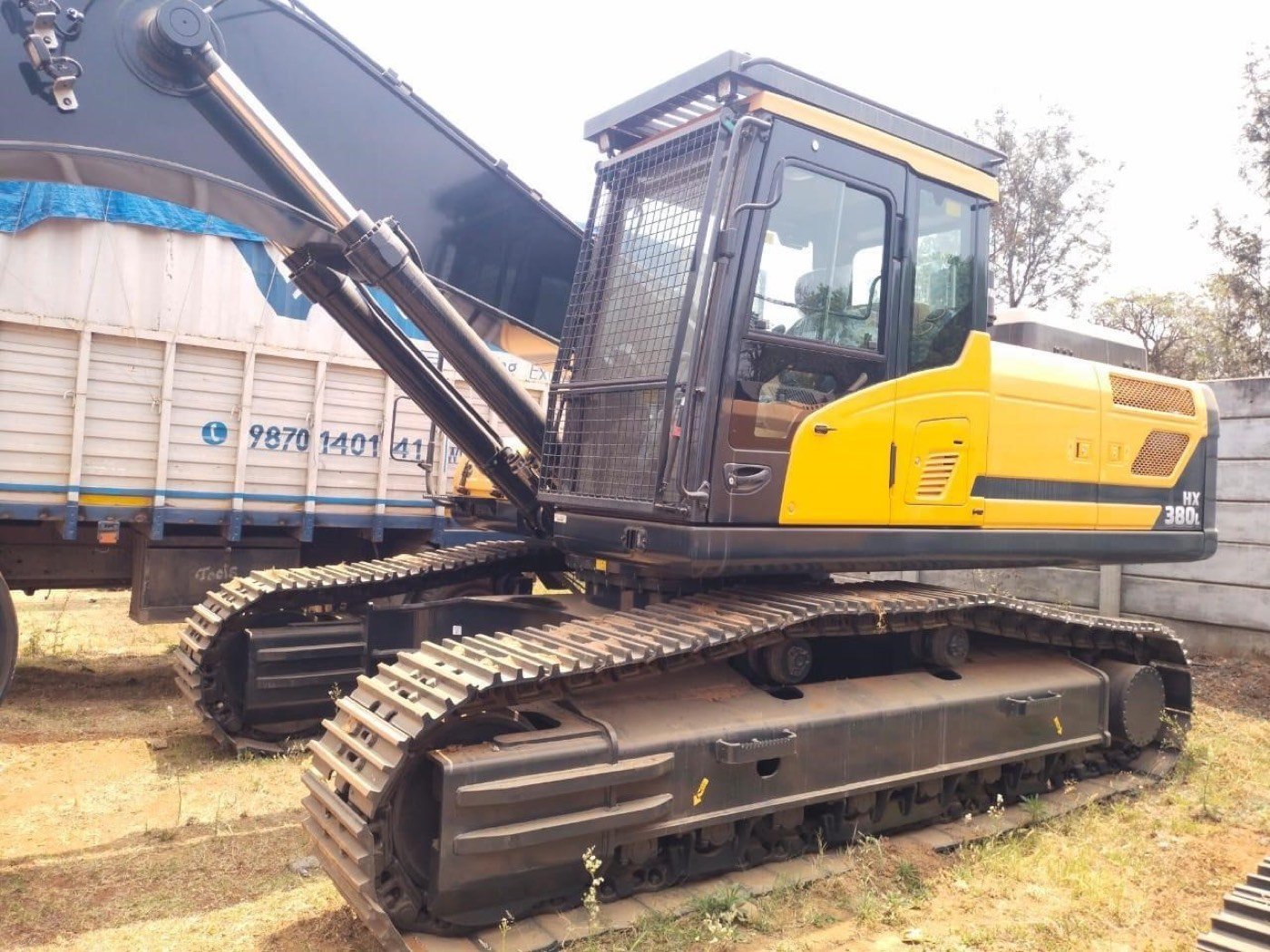 New Hyundai HX380L Tracked Excavator gallery view 8