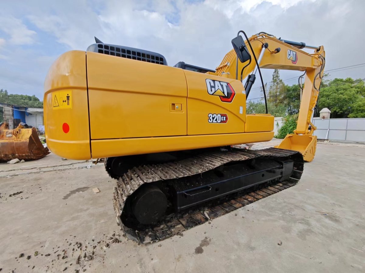 Used Caterpillar CAT 320GX-tracked-excavator photo 2