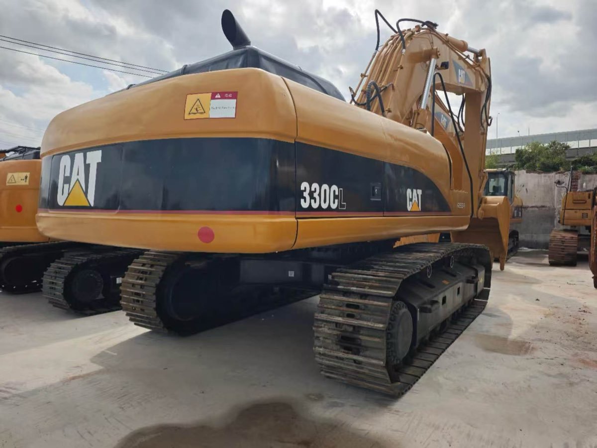 Used Caterpillar CAT 330CL Tracked Excavator photo 2