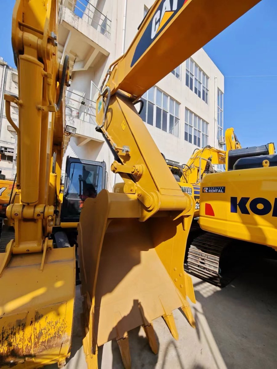 Used Caterpillar Stock 329 Tracked Excavator photo 2