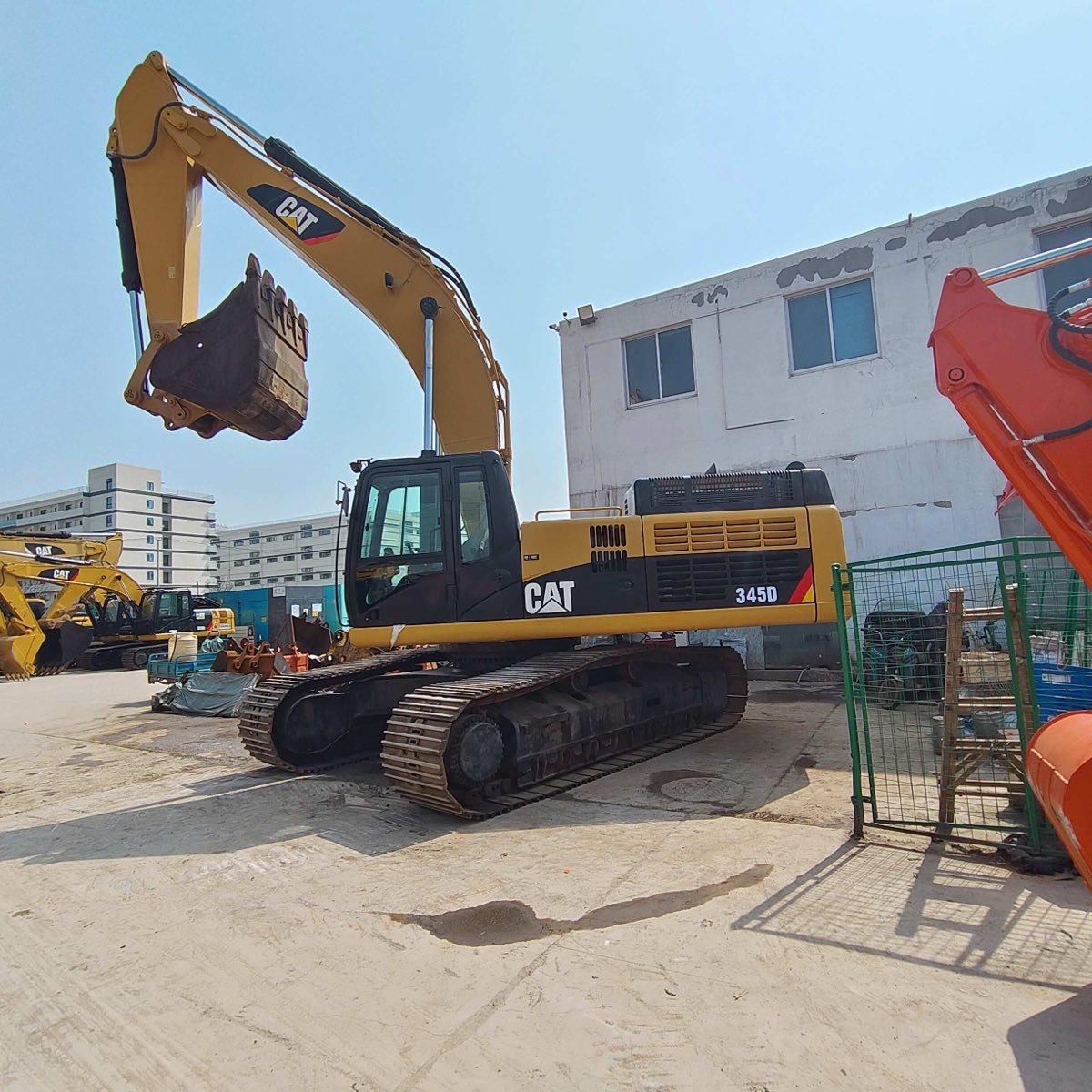 Used Caterpillar Stock 345 Tracked Excavator photo 3