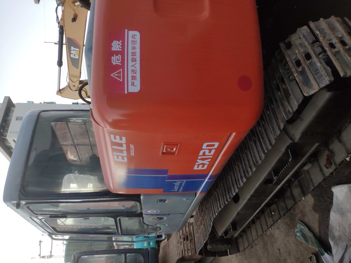 Used Hitachi EX120-2-tracked-excavator photo 3
