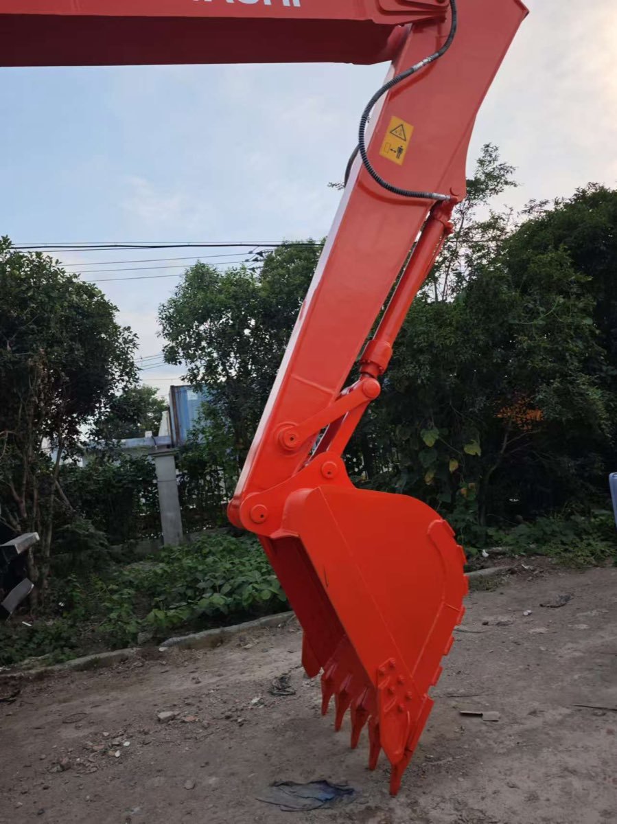 Used Hitachi Current Stock Amphibious Excavator