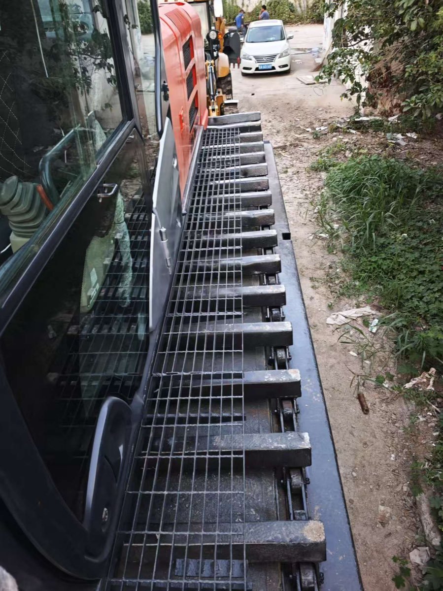 Used Hitachi Stock 01 Tracked Excavator photo 3