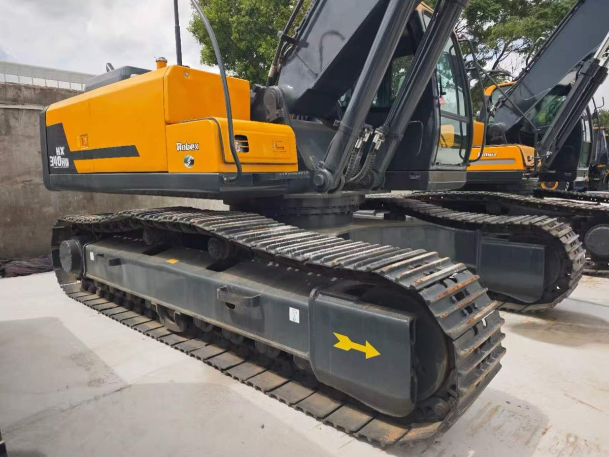 Used Hyundai HX340HD Tracked Excavator photo 3