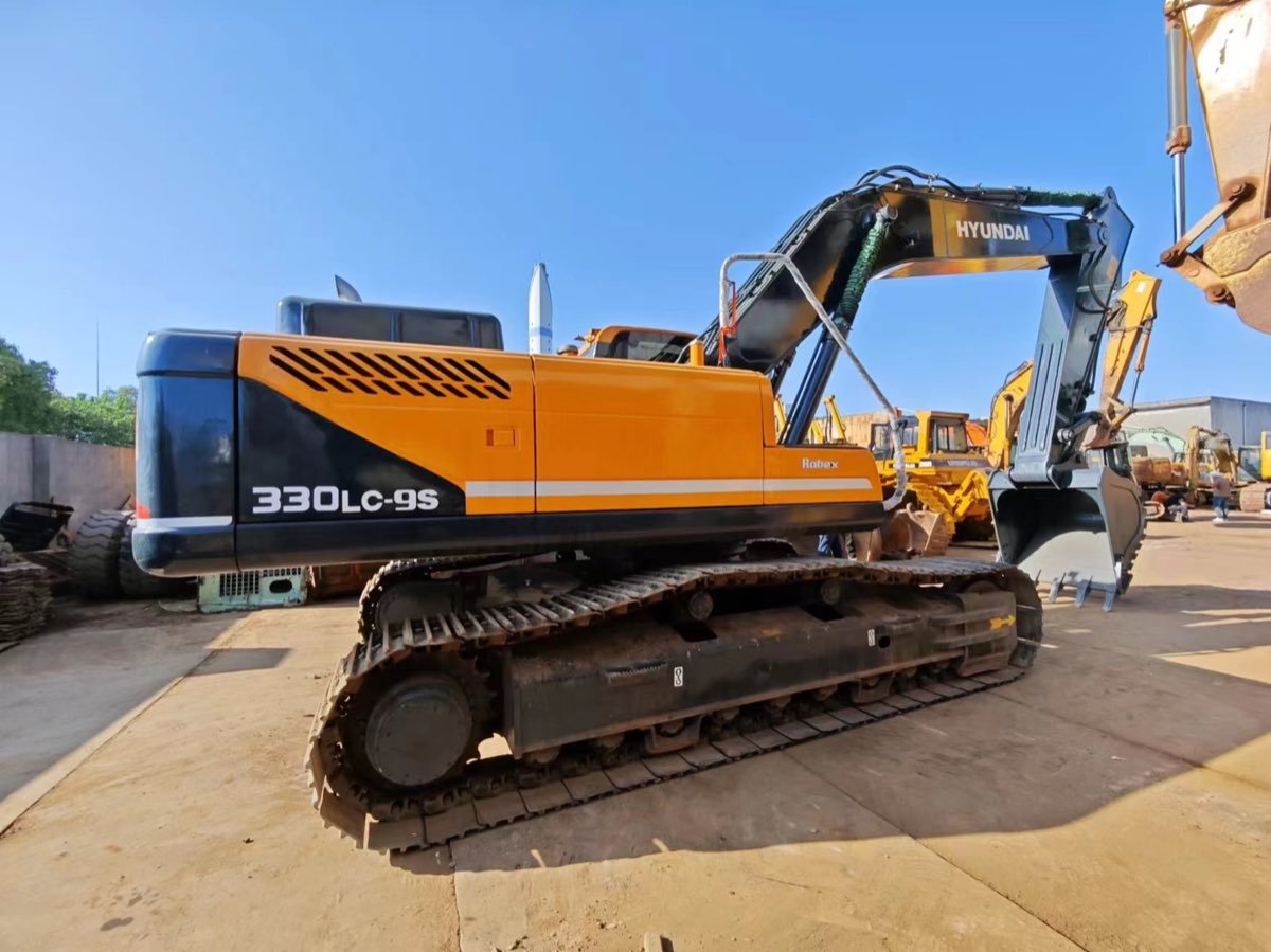 Used Hyundai ROBEX330LC-9S Tracked Excavator