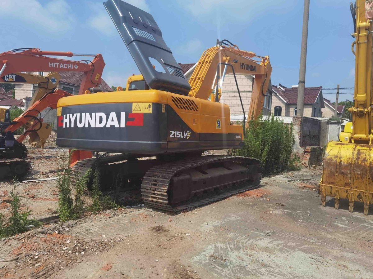 Used Hyundai 215-VS Tracked Excavator