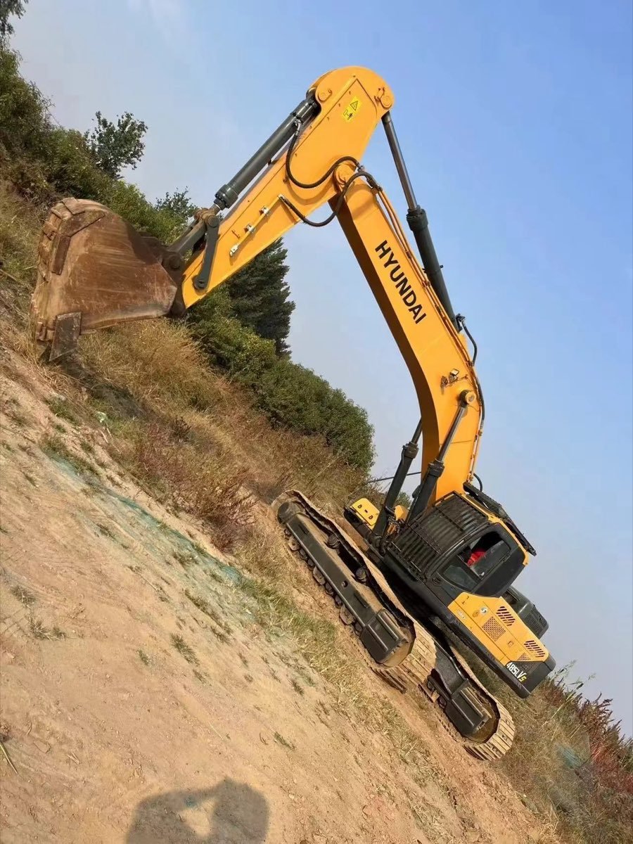Used Hyundai Stock 485 Tracked Excavator photo 3