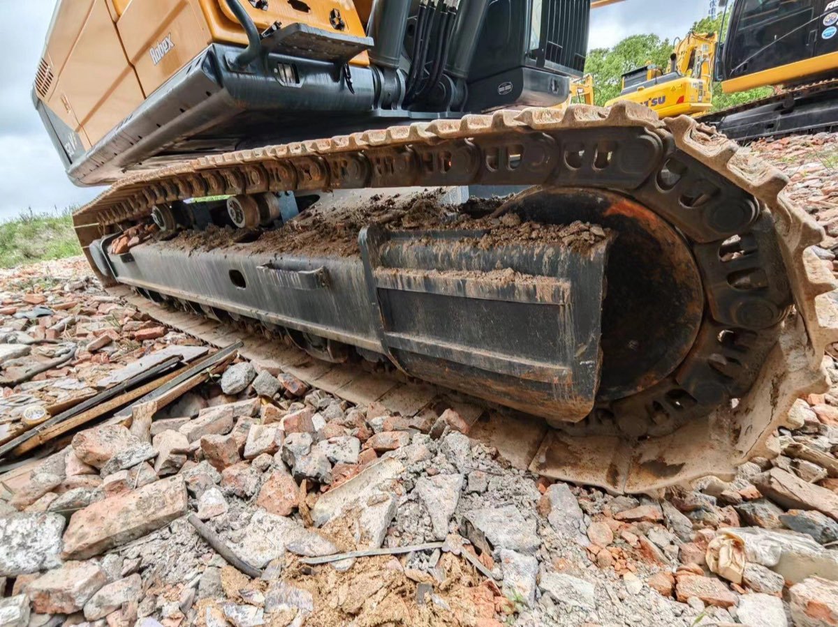 Used Hyundai Stock 520 Tracked Excavator photo 4