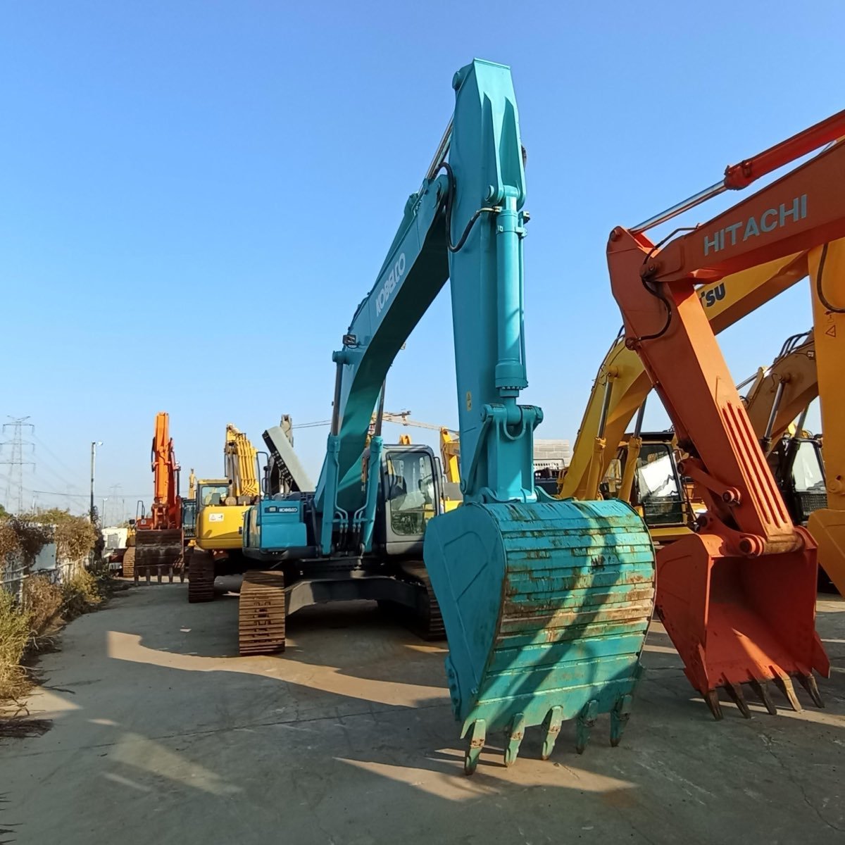 Used Kobelco SK-350-8-tracked-excavator photo 2