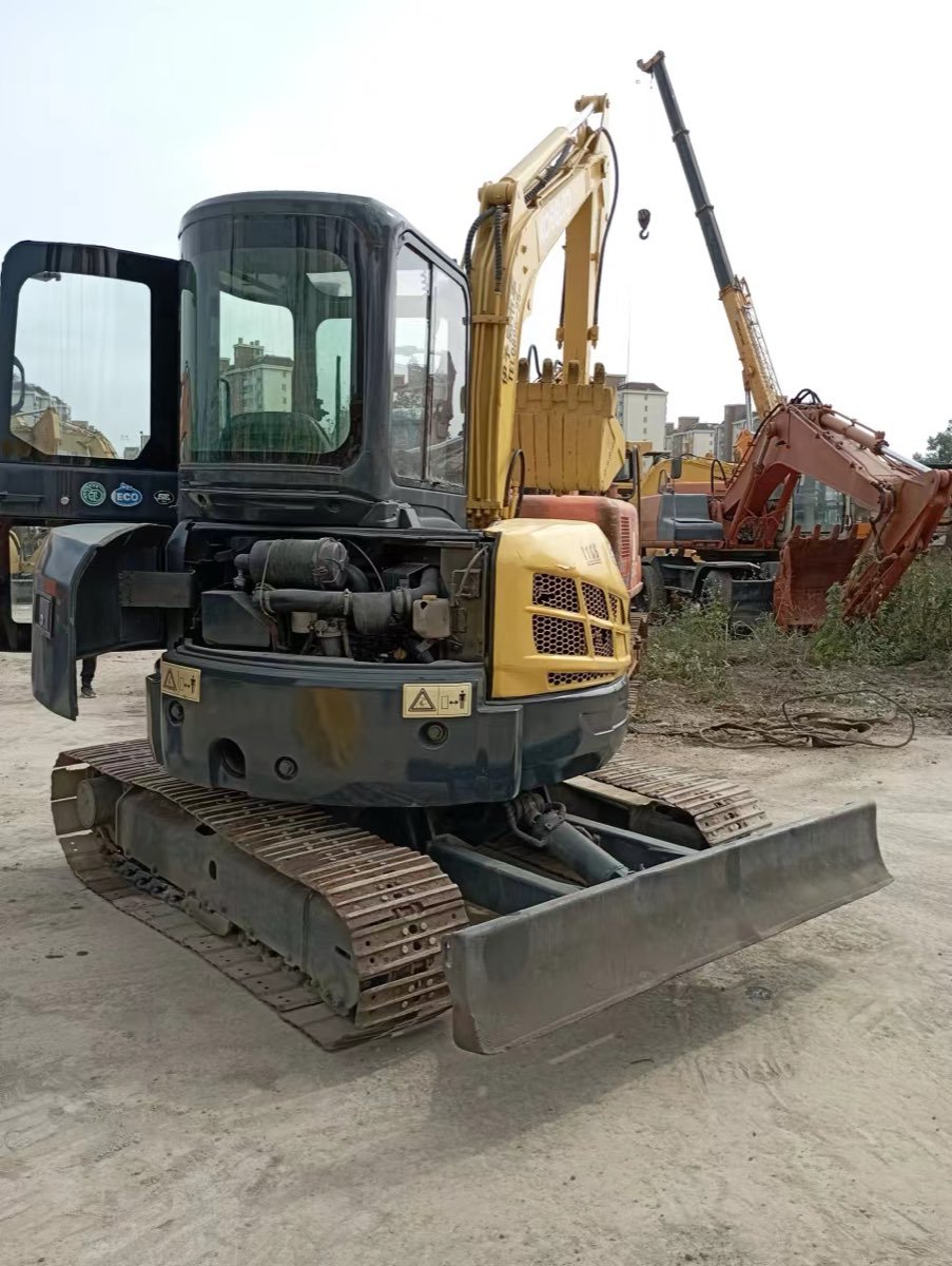 Used Kobelco SK55sr-5-tracked-excavator photo 2