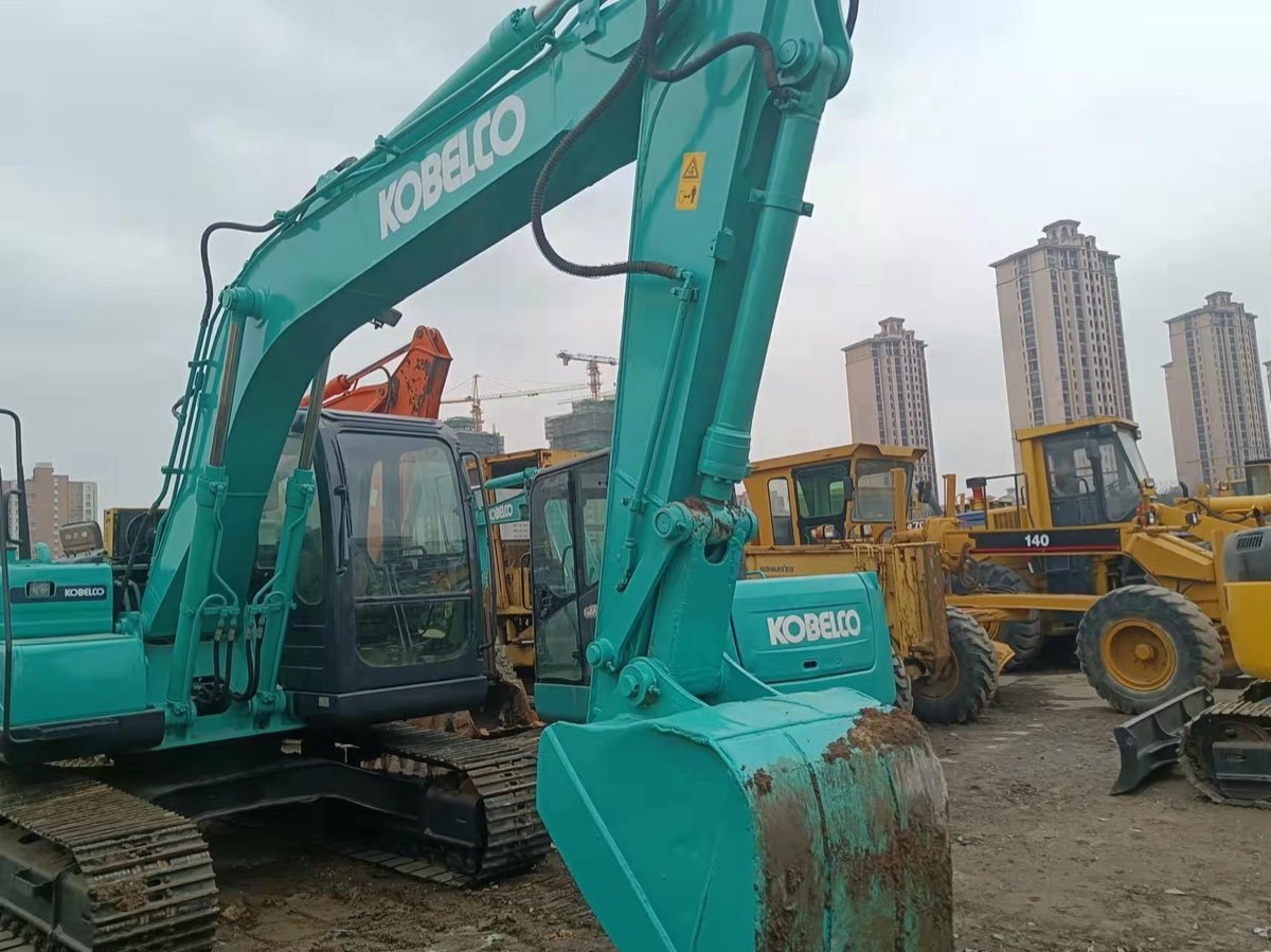Used Kobelco Stock 140 Tracked Excavator photo 4