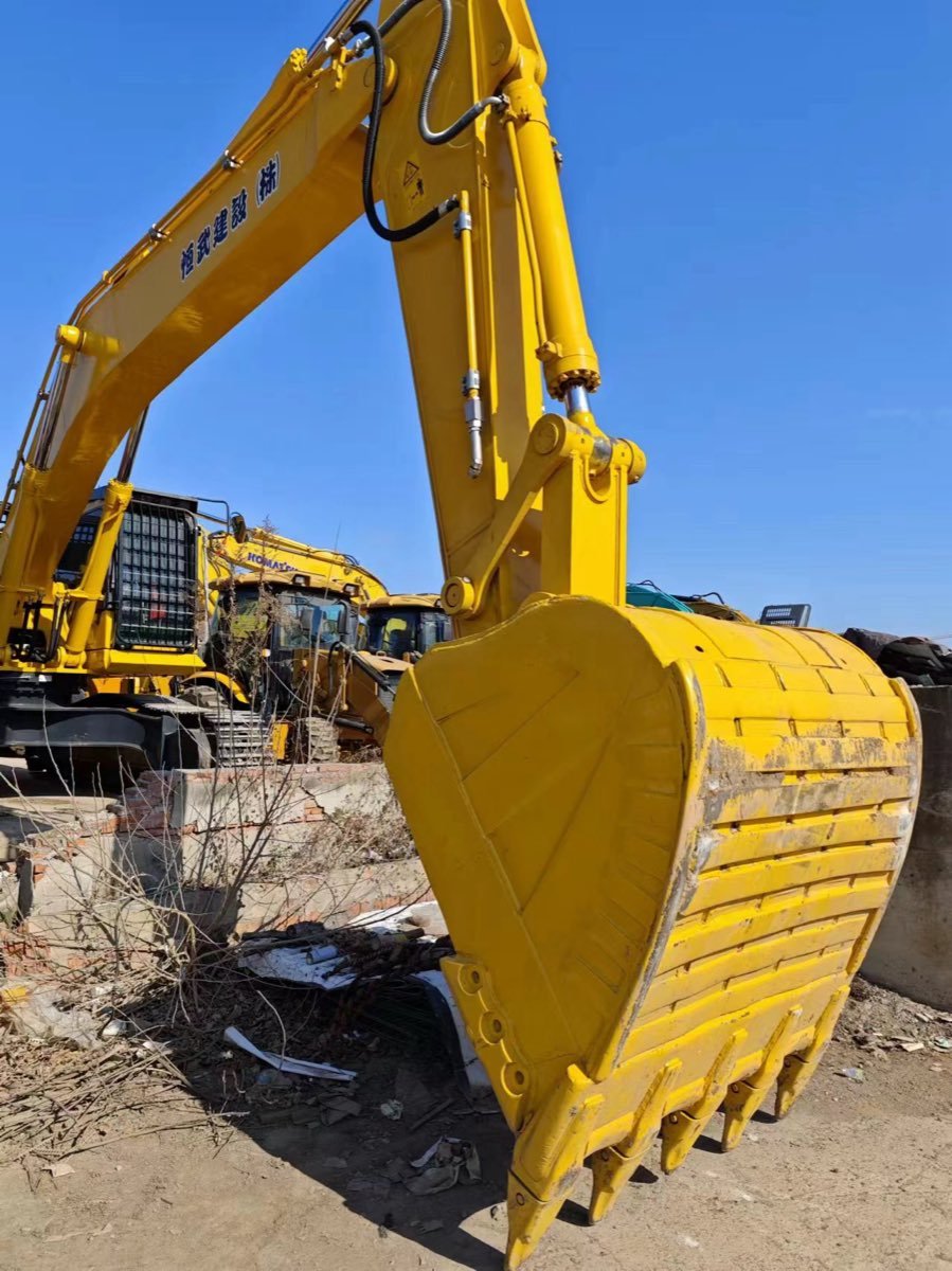 Used Komatsu PC-400-7 Tracked Excavator