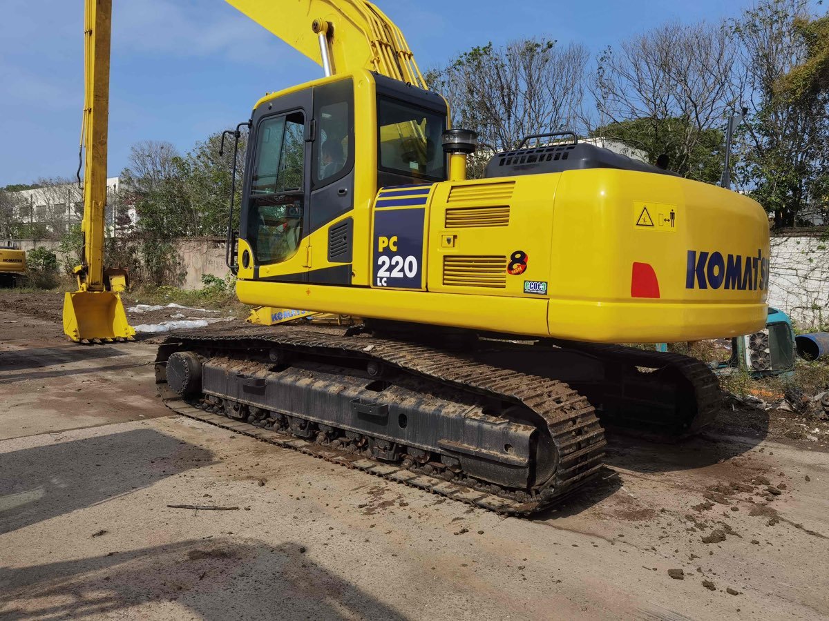 Used Komatsu PC220-8 Long Reach Excavator