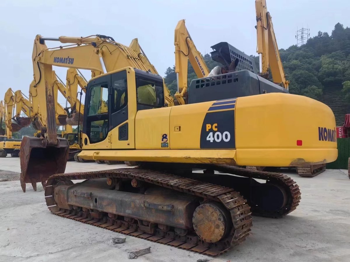 Used Komatsu PC400-8R Tracked Excavator