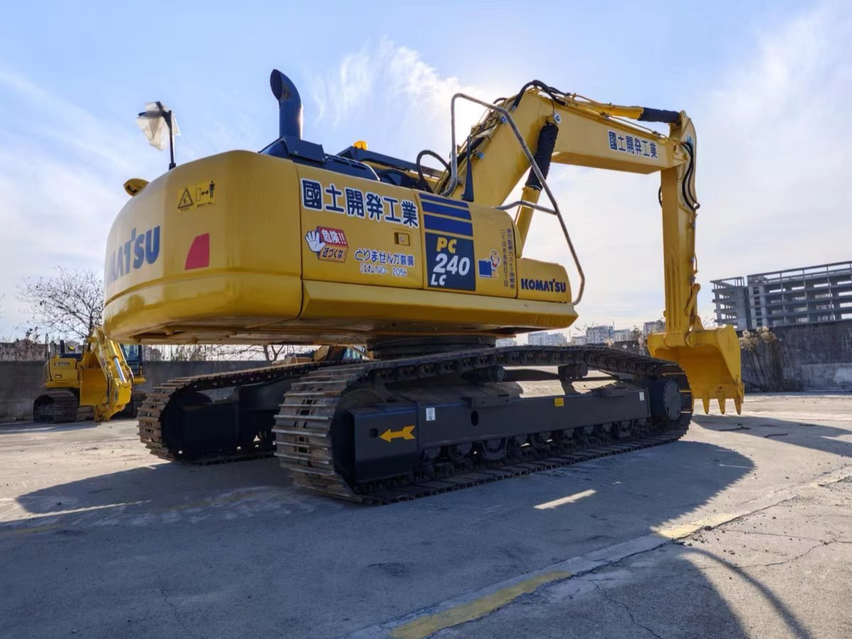Used Komatsu Stock 240 Tracked Excavator photo 4