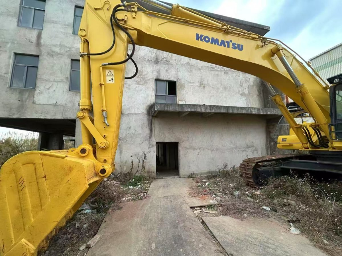 Used Komatsu 450-7 Tracked Excavator