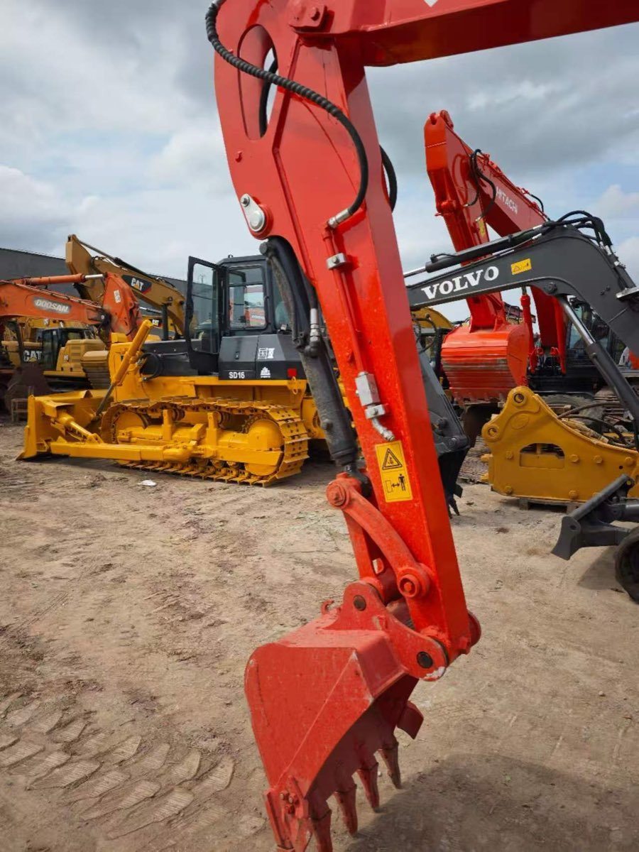 Used Kubota KX165-5-tracked-excavator photo 2