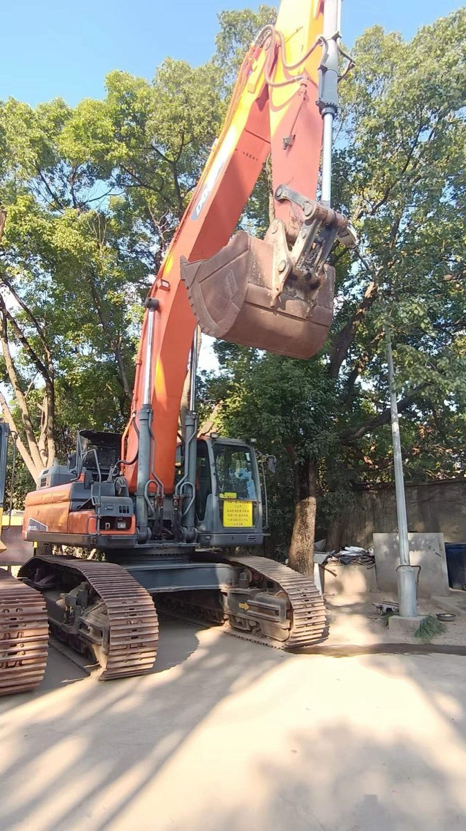 Used Doosan DX530-5 Tracked Excavator