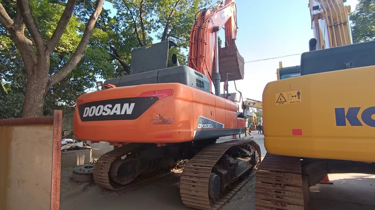 Used Other DX530-5-tracked-excavator photo 4