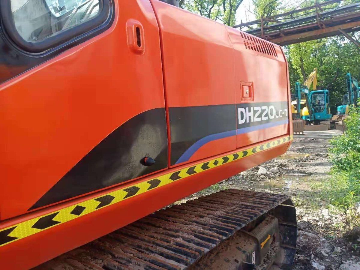 Used Other Stock 220 Tracked Excavator photo 2