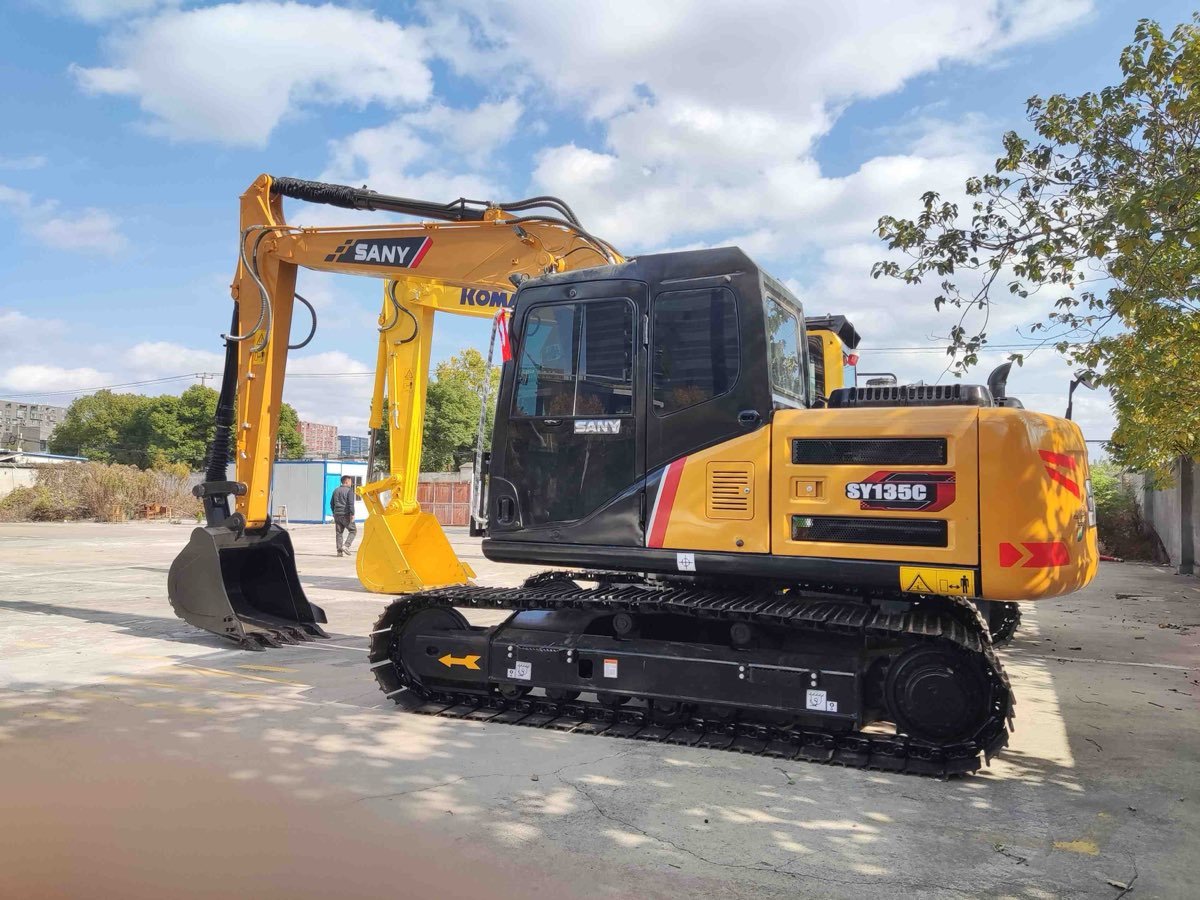 Used SANY Sany-135-tracked-excavator-01 photo 2