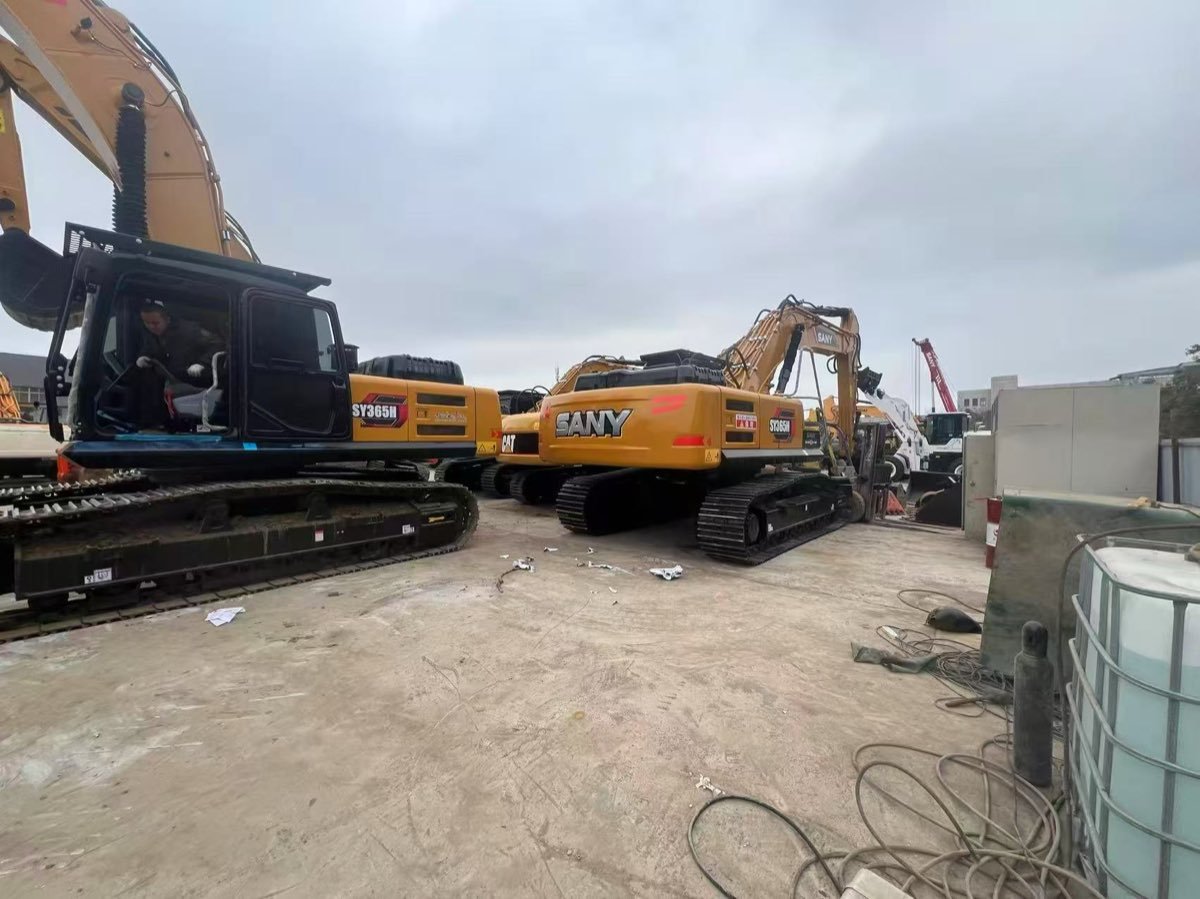Used SANY Sany-365-tracked-excavator-01 photo 4