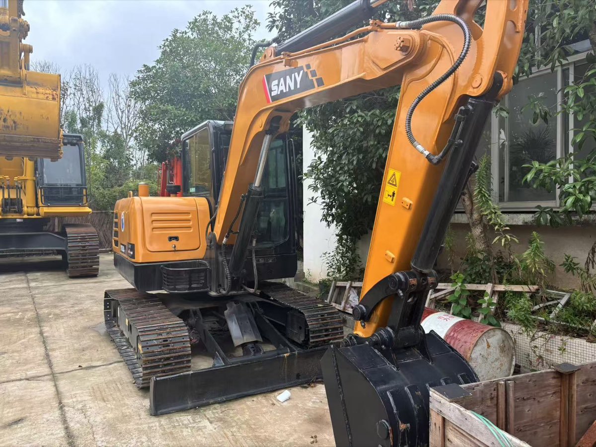 Used SANY Sany-55-tracked-excavator-01 photo 3