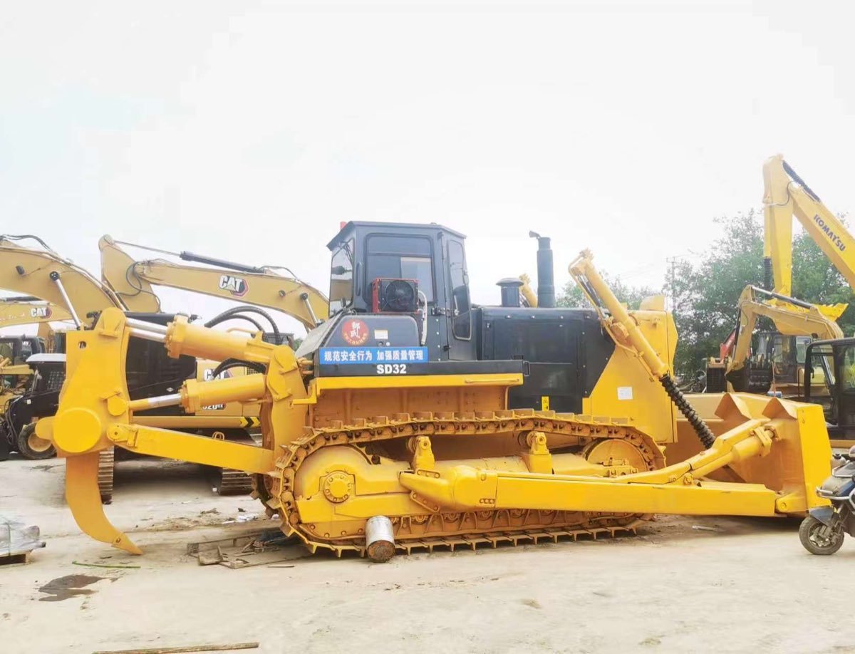 Used Shantui SD32 Bulldozer