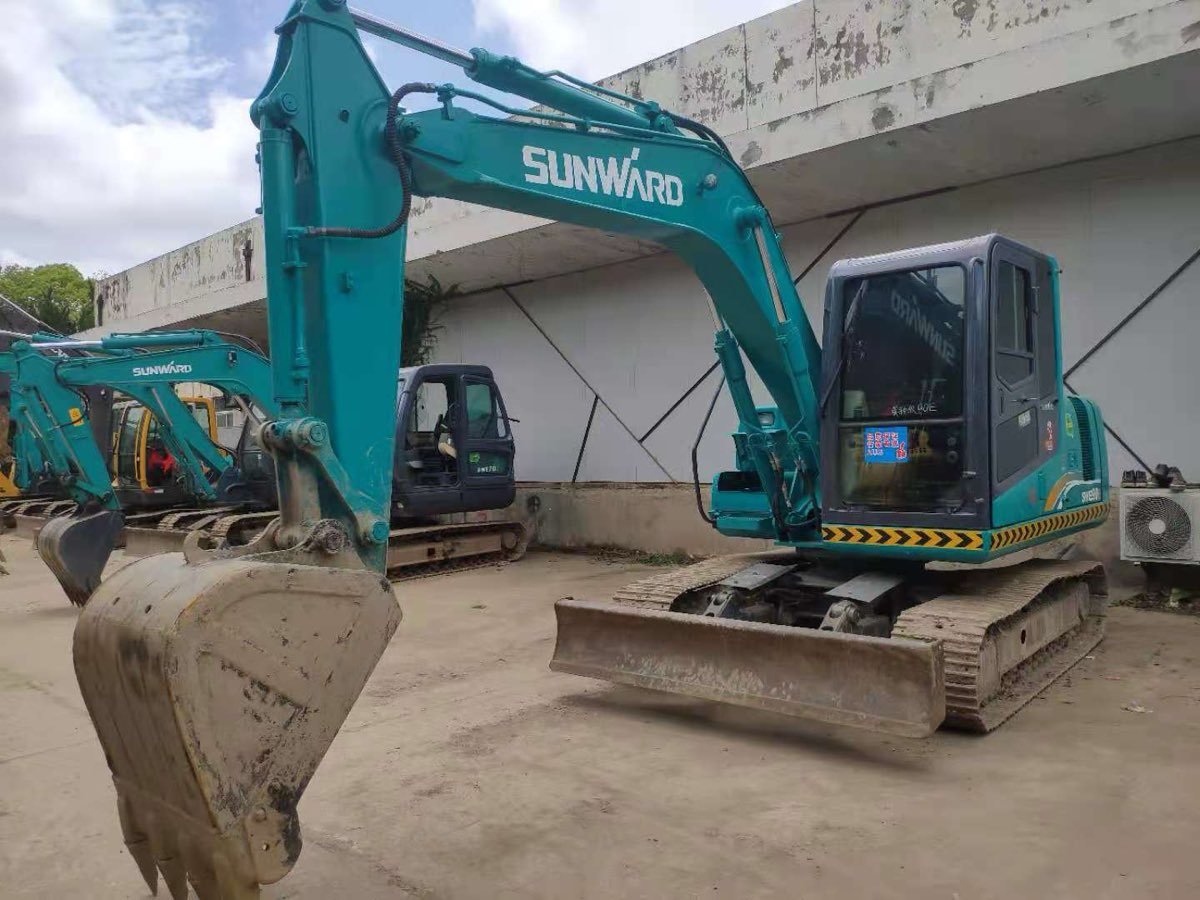 Used Sunward SWE-90E Tracked Excavator