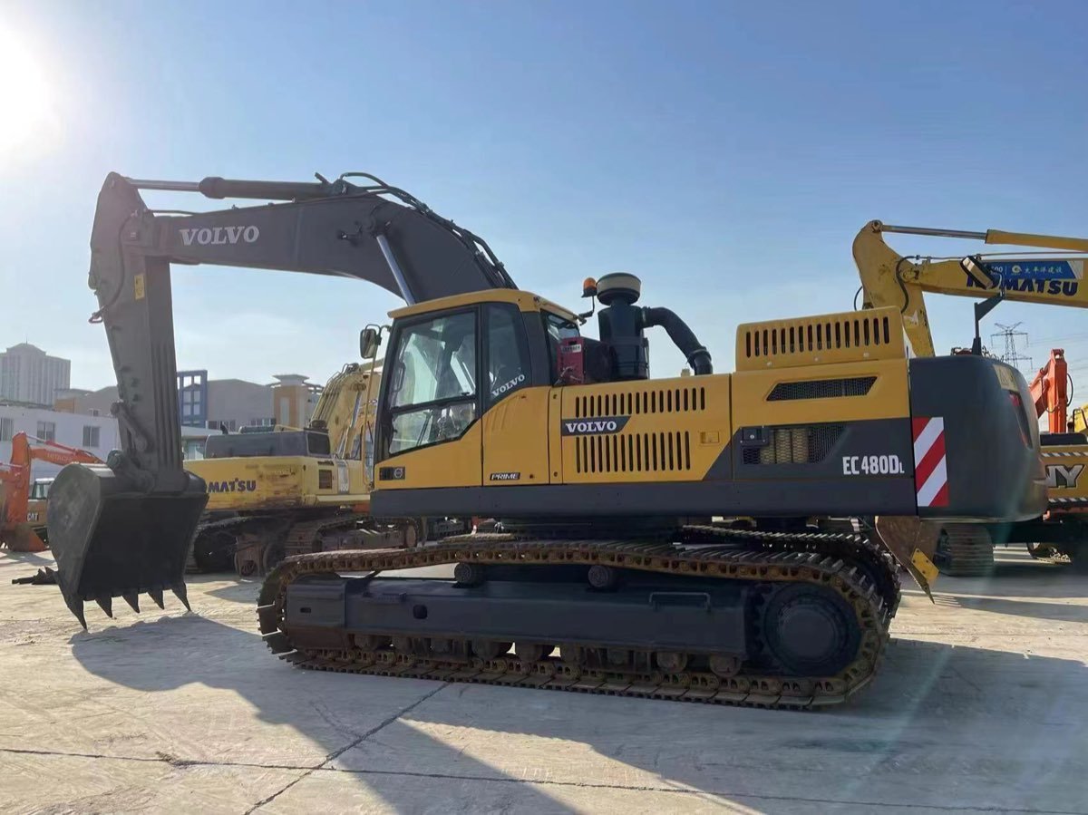 Used Volvo EC480DL-tracked-excavator-01 photo 2