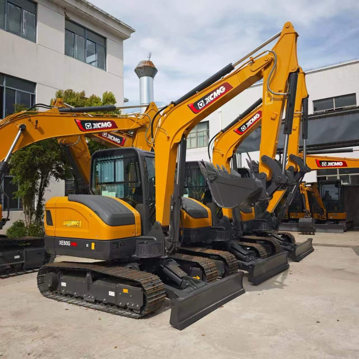 Used XCMG XE60G-pro-tracked-excavator-01 photo 2